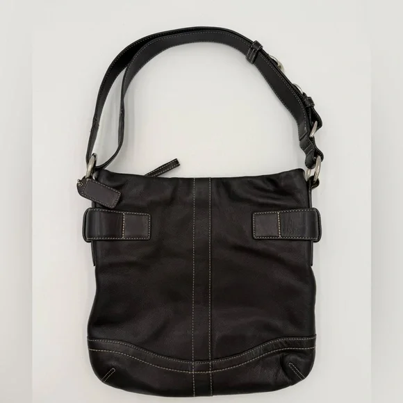 Coach Soho Buckle Flap Hobo Black Leather Y2K Shoulder Bag 1452 Silver Hardware - Picture 2 of 16